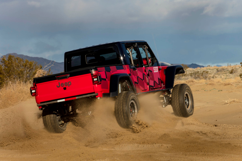 Illustration for article titled The 2020 Jeep Gladiator Truck Survived its First Off-Road Race